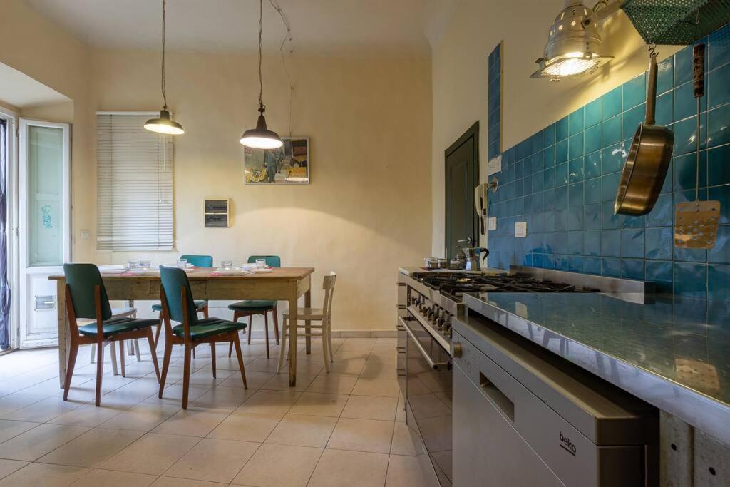 Amble Vintage Apartment Флоренция Экстерьер фото